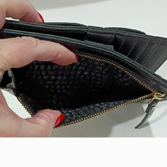 Kate Spade Black Glossy Wallet with Bow - Picture 6 of 6